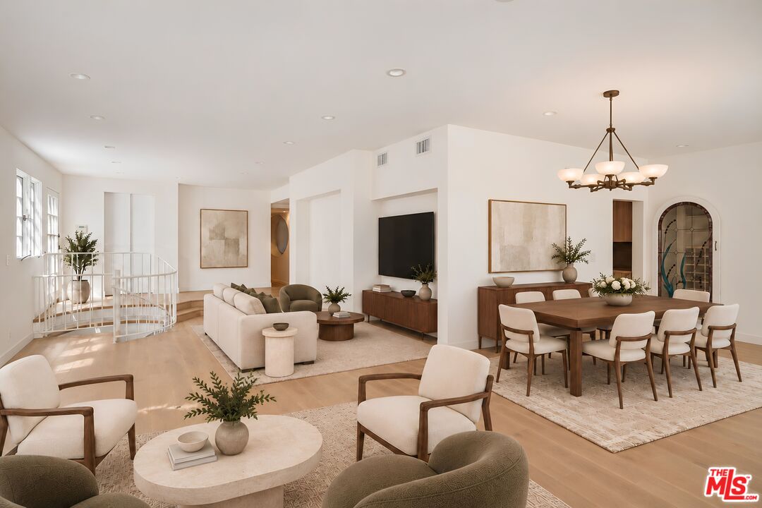 9921 Durant Dr Unit: 1