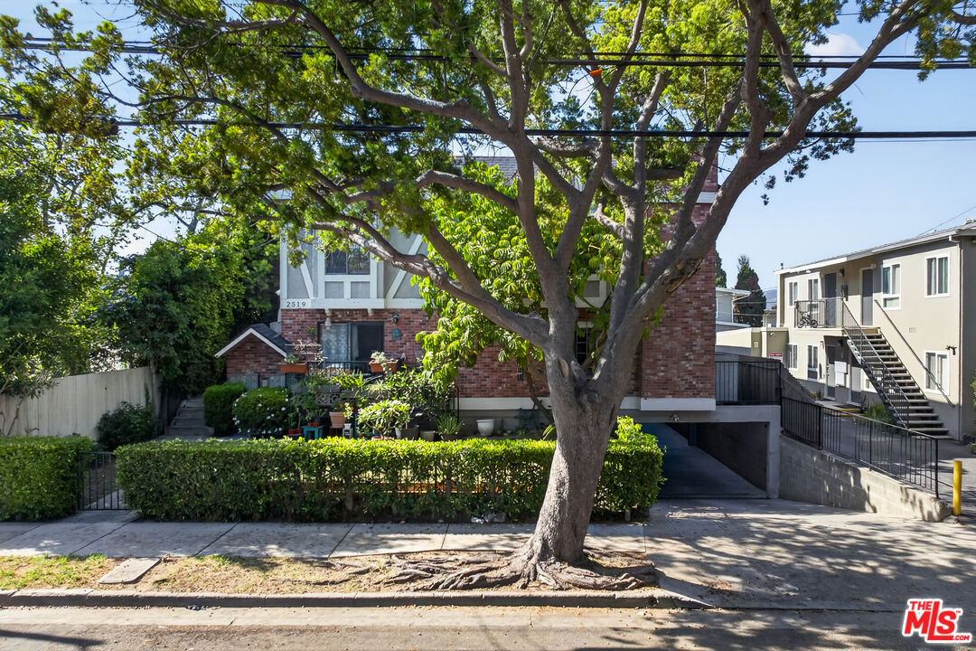 2519 Kansas Ave Unit: 102