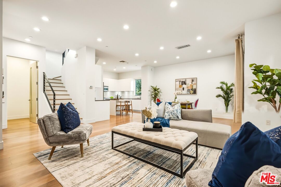 11500 National Blvd Unit: 118
