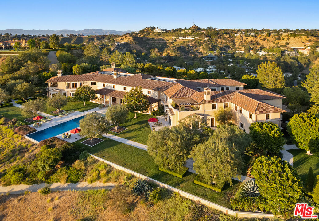 10 Beverly Ridge Ter