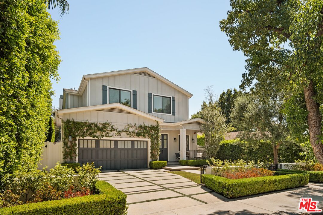 4538 Camellia Ave