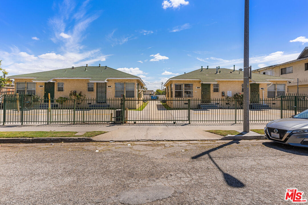 1000 N Sloan Ave