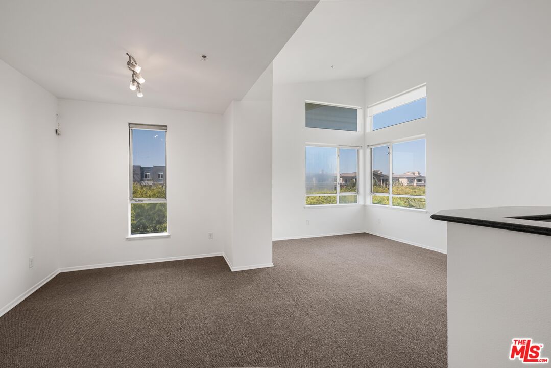 6400 Crescent Park Unit: 424