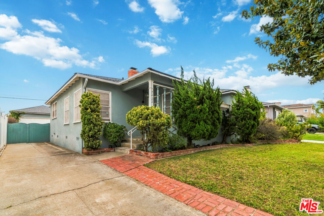 7422 Westlawn Ave
