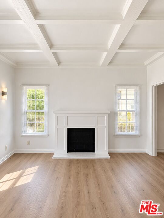 140 S Camden Dr Unit: 104