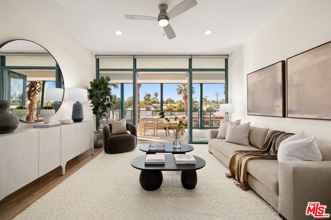 2300 Wilshire Blvd Unit: 202