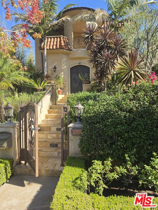 620 Lorna Ln