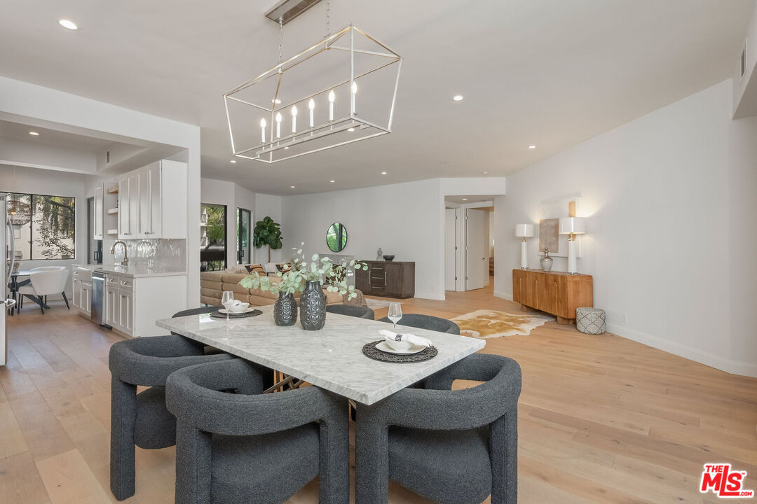 11628 Montana Ave Unit: 201