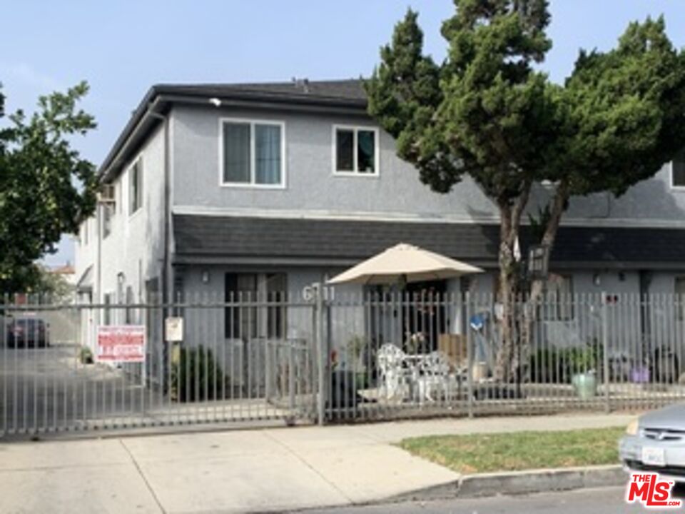 6911 Agnes Ave Unit: B