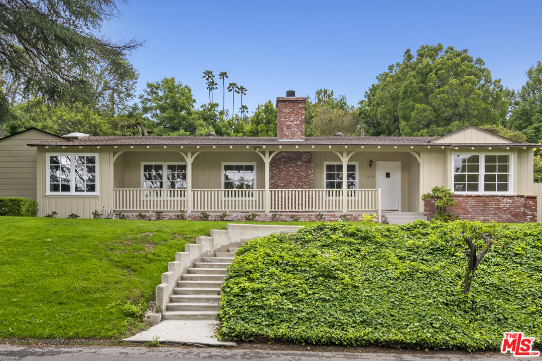 18080 Karen Dr