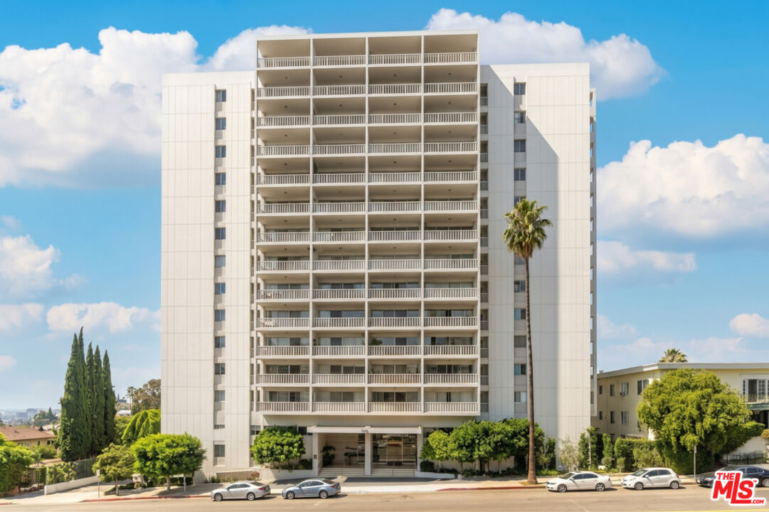 999 N Doheny Dr Unit: 205