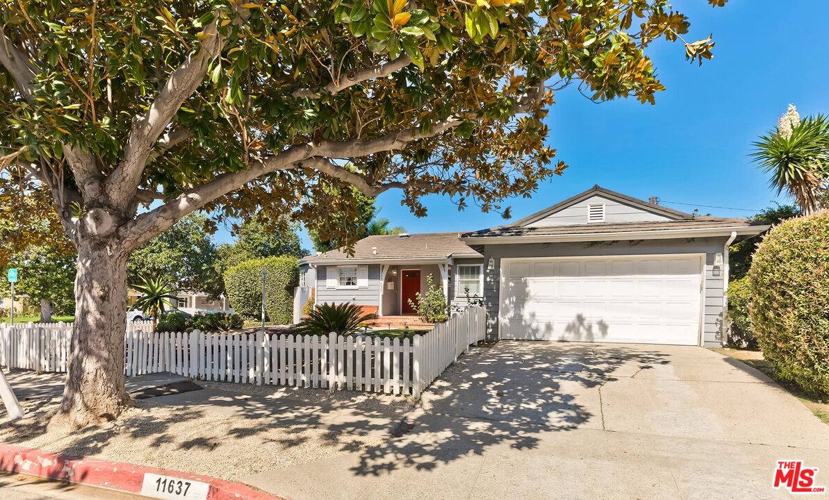 11637 Charnock Rd