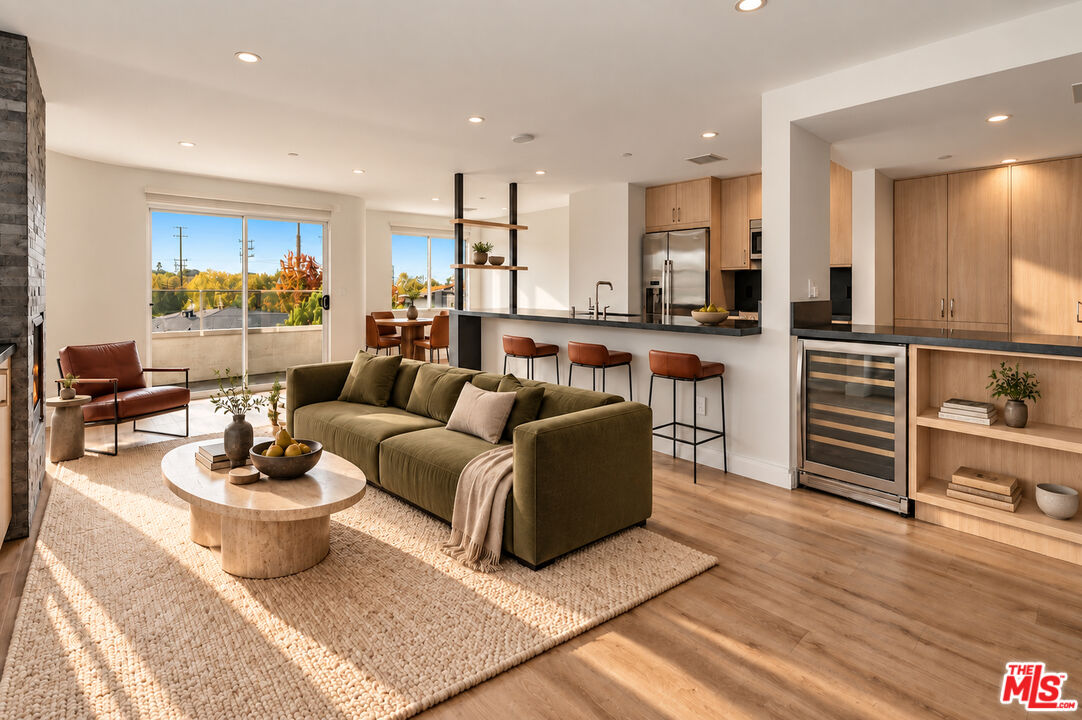 10951 National Blvd Unit: 303