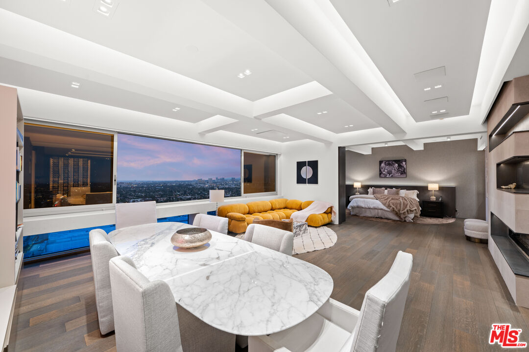 2220 Avenue Of The Stars Unit: 2606
