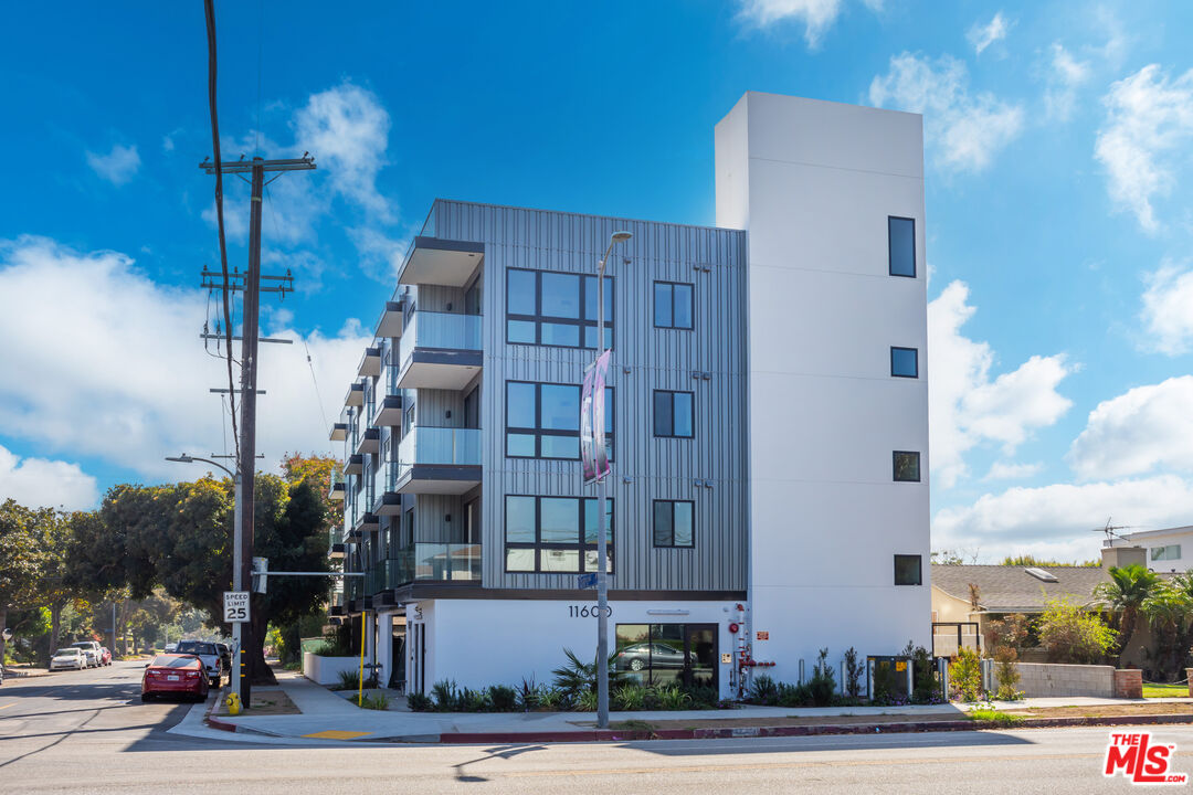 11600 National Blvd Unit: 305