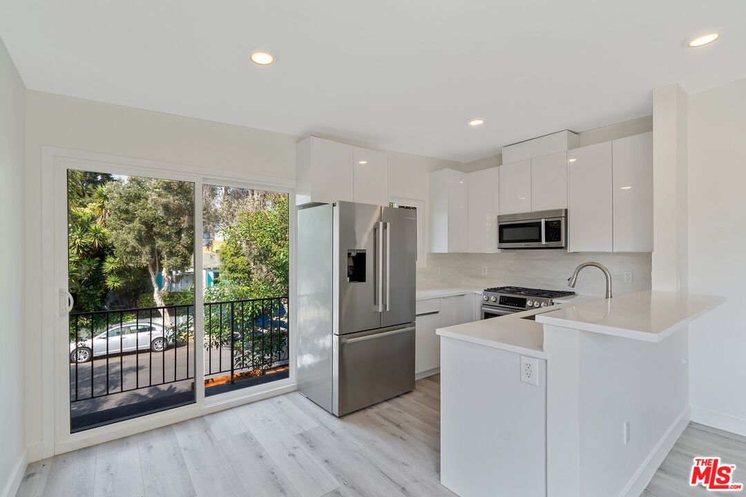 1025 Pleasantview Ave Unit: B
