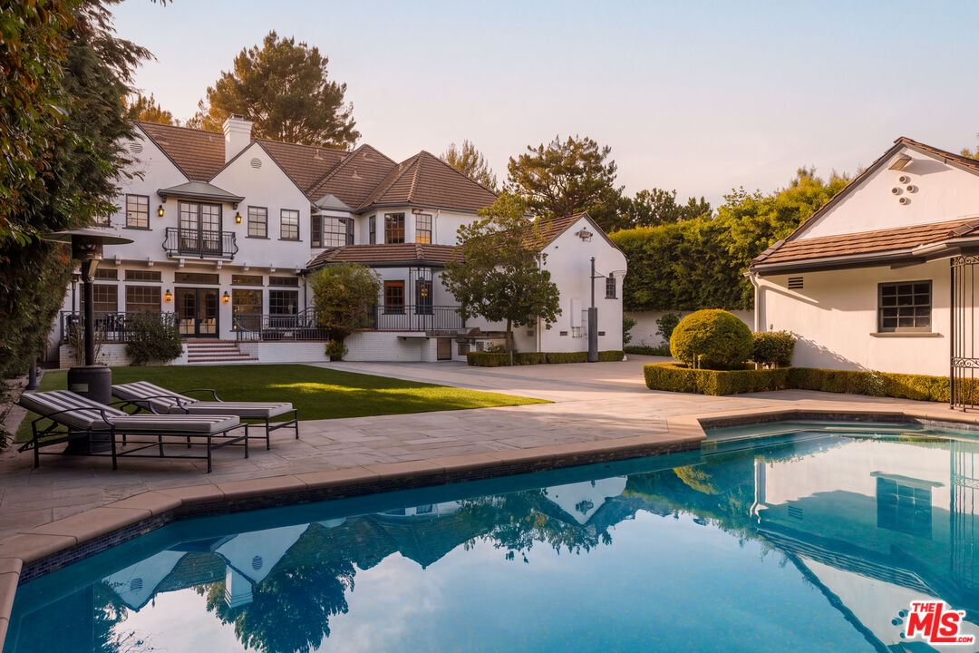 628 N Sierra Dr