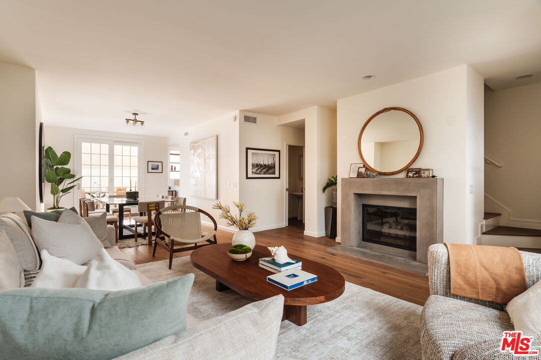 942 14th St Unit: 3
