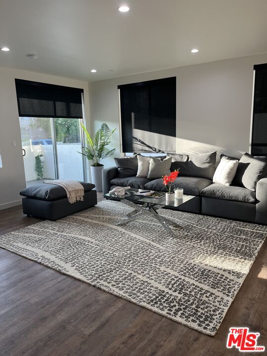 124 S Croft Ave Unit: 101