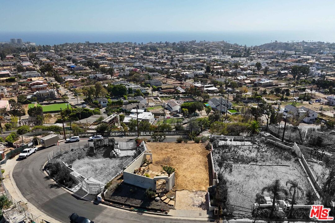 1339 Chautauqua Blvd