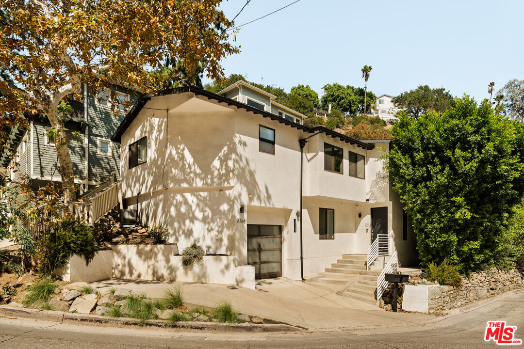 2228 Laurel Canyon Blvd