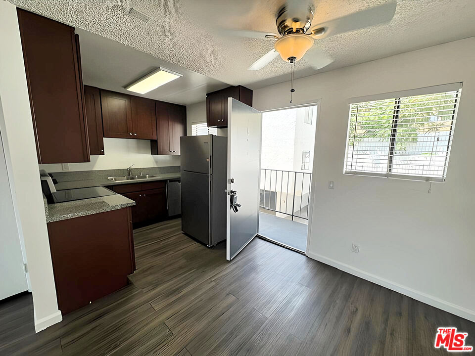 3811 N Figueroa St Unit: 6