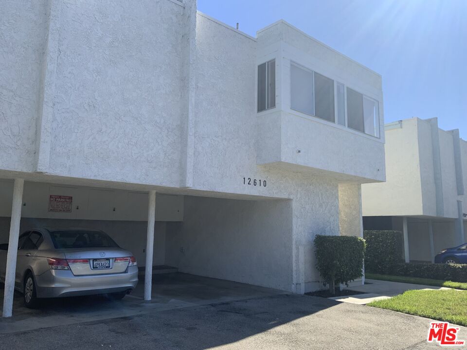 12610 Caswell Ave
