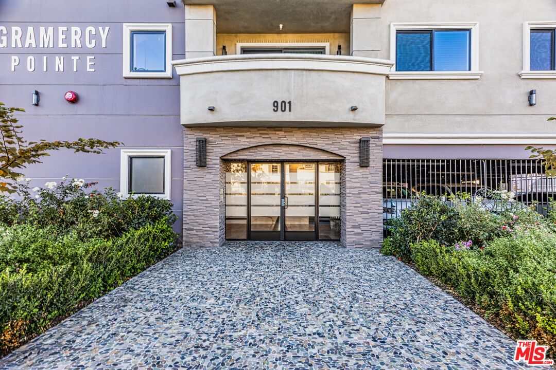 901 S Gramercy Dr Unit: 202