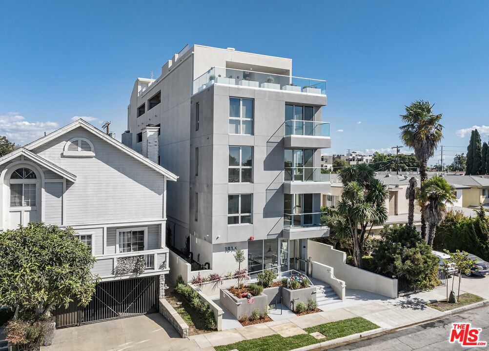 1814 Federal Ave Unit: 403