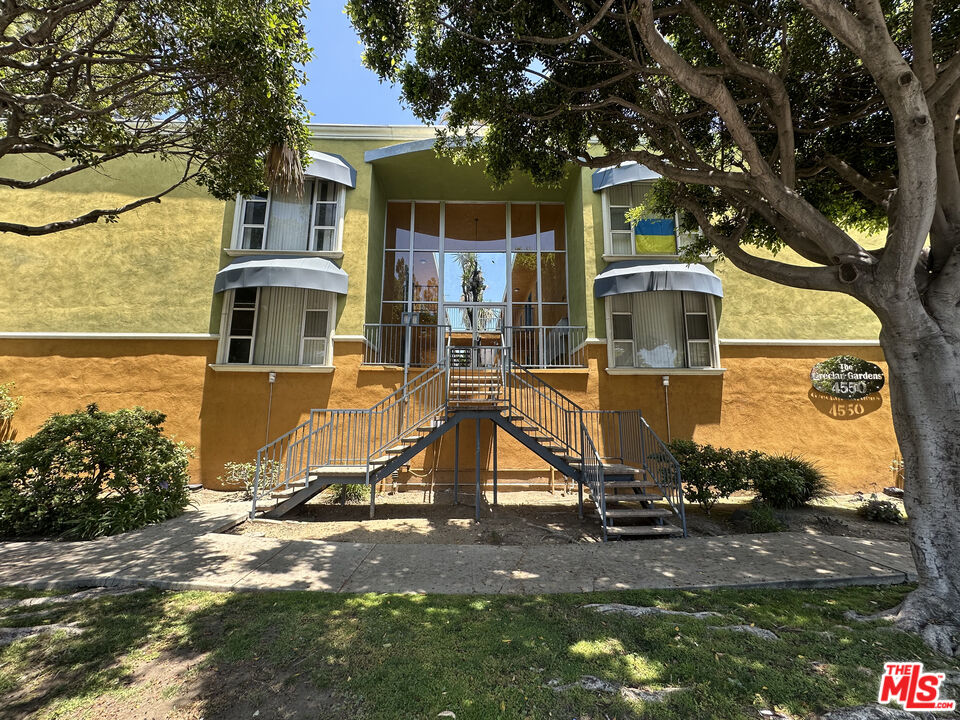 4550 Overland Ave Unit: 116