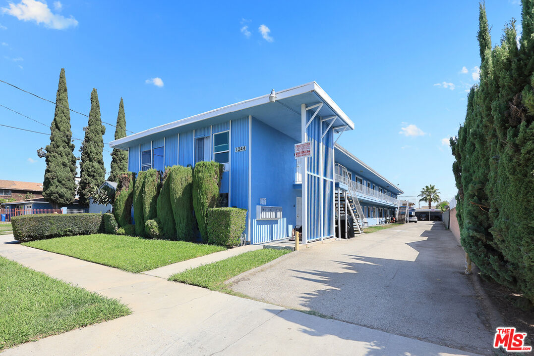 Property photo 1