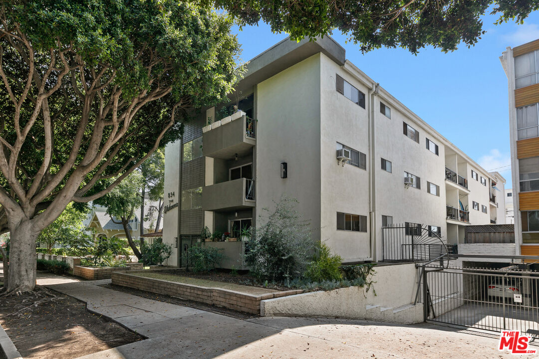 834 2nd St