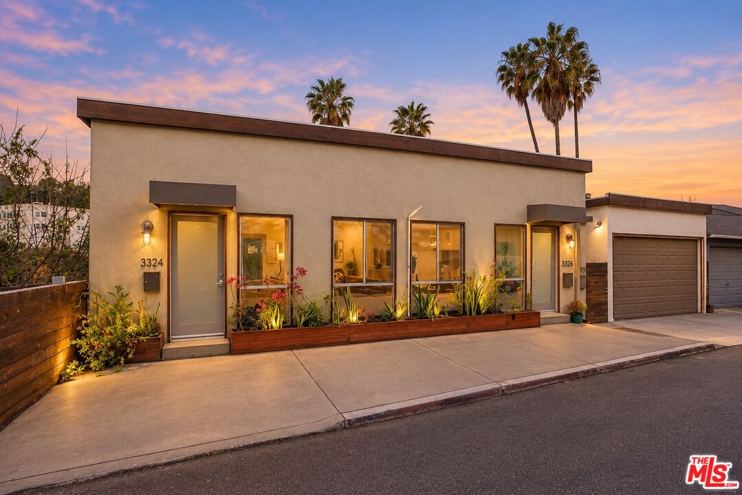 3326 Hamilton Way